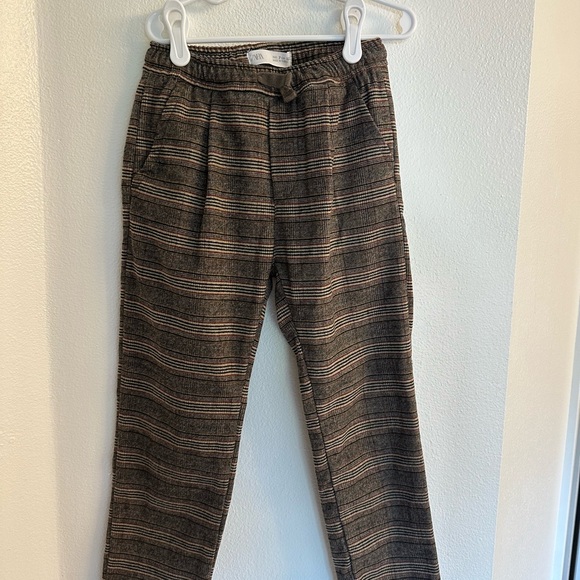 Zara boys elasticized plaid pants. Like new - Picture 1 of 7